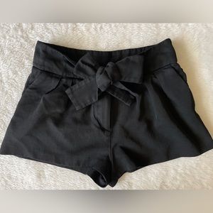 IRO Tynasa Pleated Tie-Waist In Black Shorts Size French 38 (US 6)